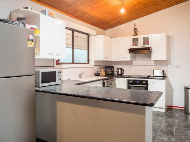 18 Thomas Street, North Rothbury NSW 2335