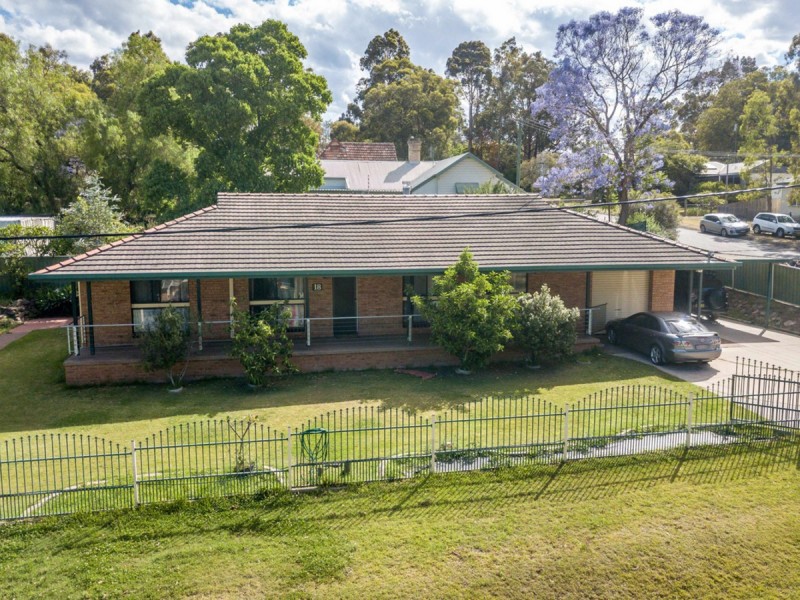 18 Thomas Street, North Rothbury NSW 2335