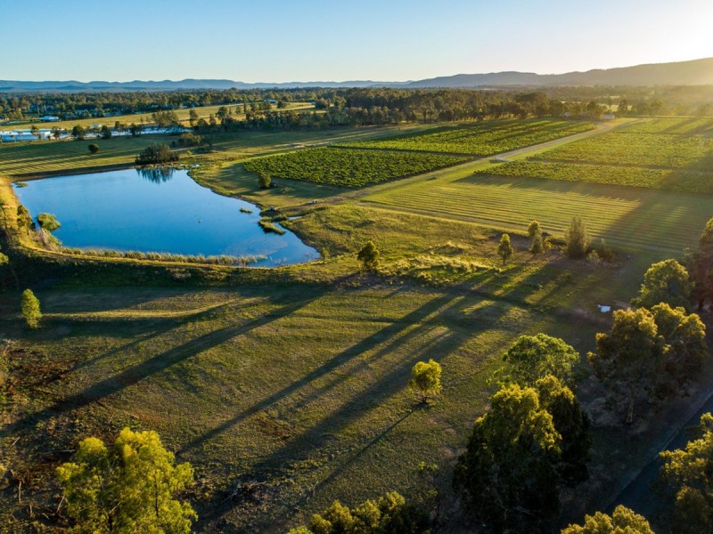 305 Wine Country Drive, Nulkaba NSW 2325