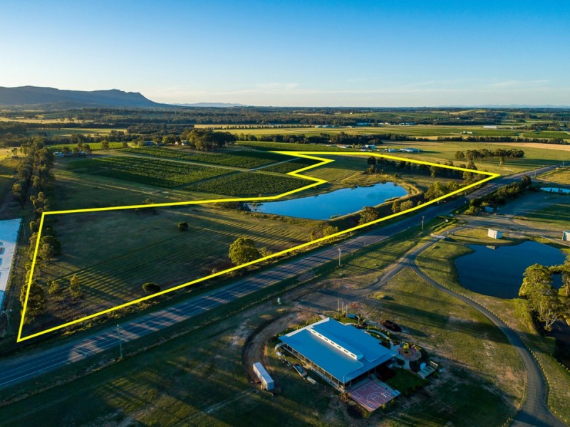 305 Wine Country Drive, Nulkaba NSW 2325