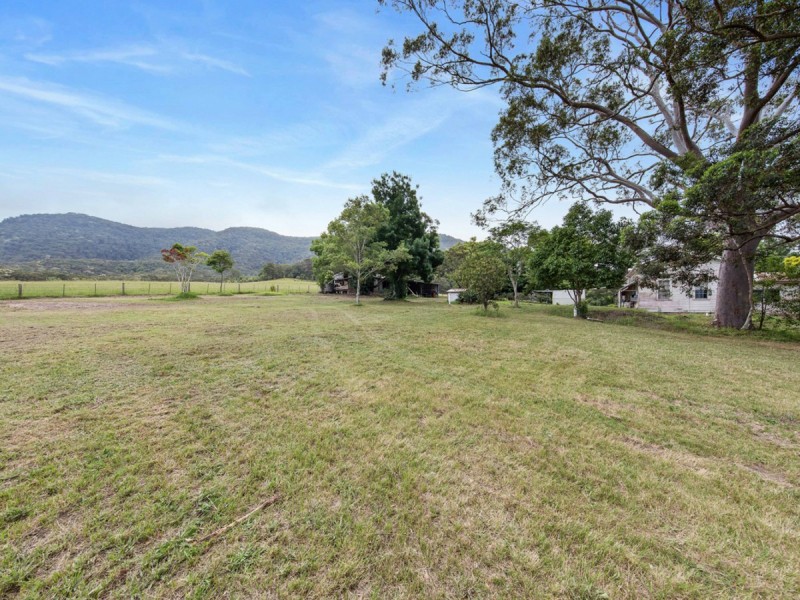 41 Gills Road, Brunkerville NSW 2323