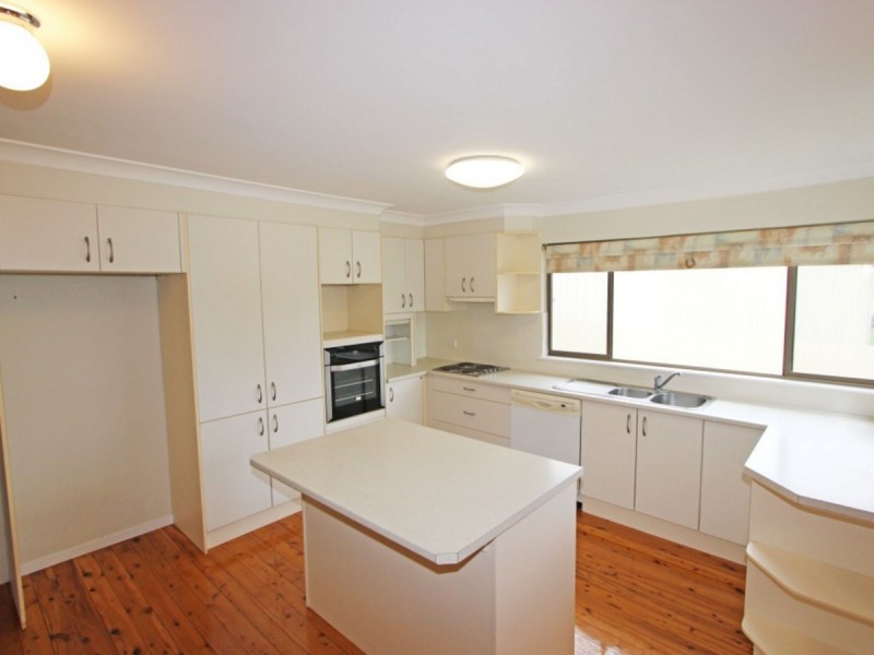 11 Millfield Street, Kearsley NSW 2325