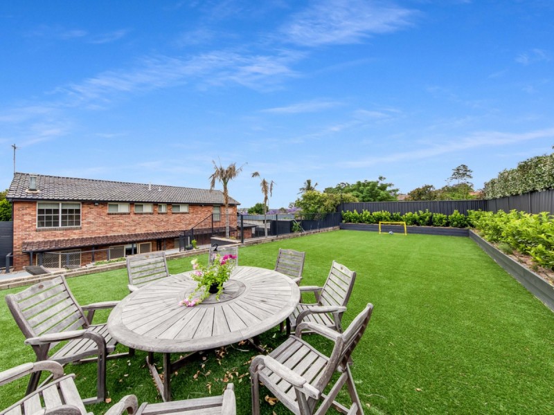 24 Regent Street, Cessnock NSW 2325