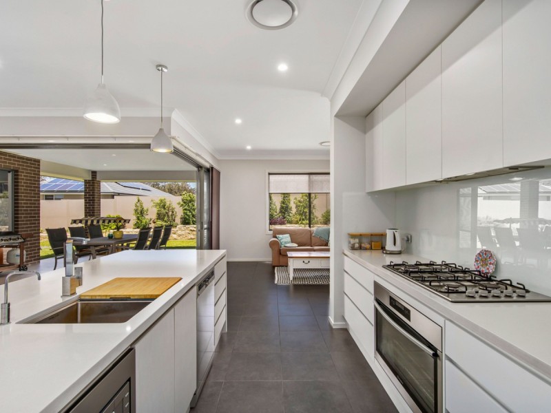 17 Kinnavane Road (Huntlee), North Rothbury NSW 2335