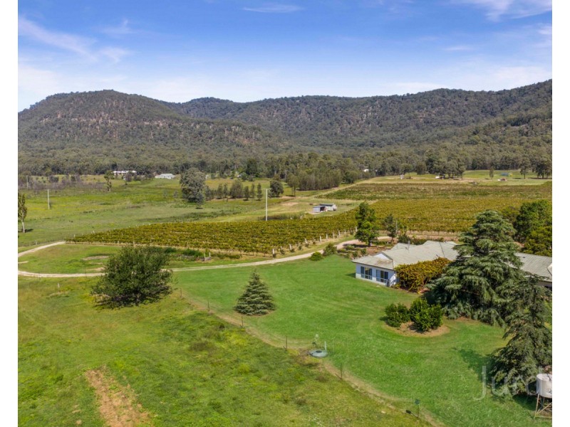 901 Milbrodale Road, Broke NSW 2330