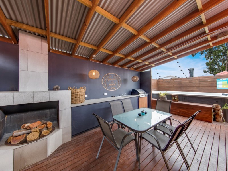 4 Mount Pleasant Grove, Cessnock NSW 2325