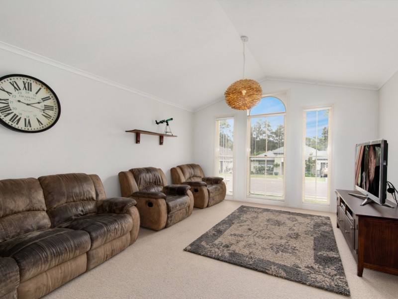 4 Mount Pleasant Grove, Cessnock NSW 2325