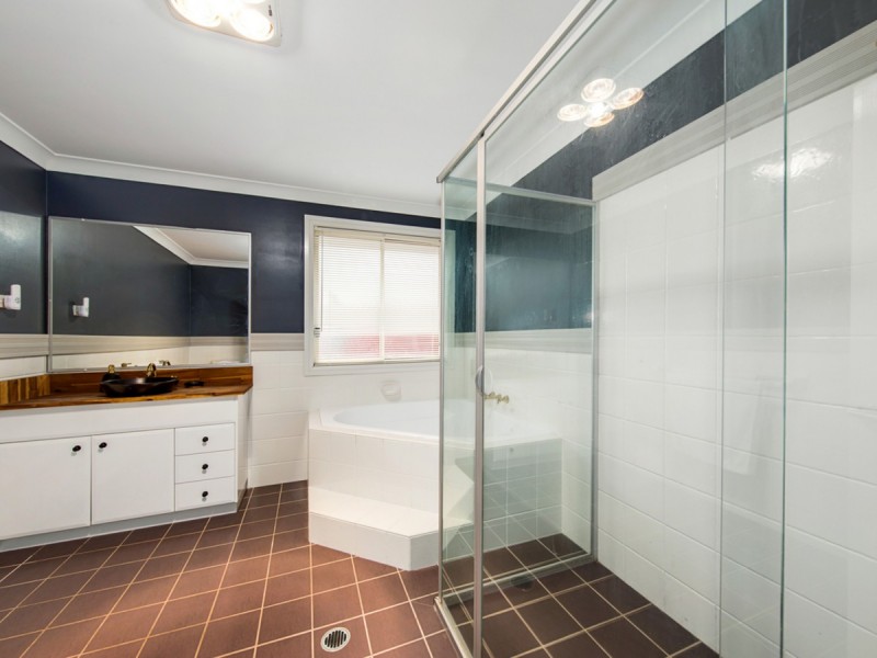 4 Mount Pleasant Grove, Cessnock NSW 2325