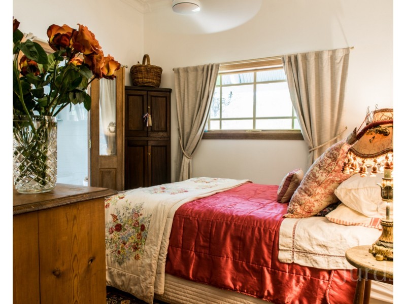 64 Tuckers Lane, North Rothbury NSW 2335