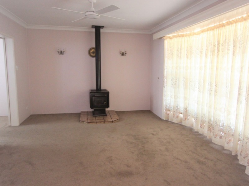17 Elizabeth Street, Cessnock NSW 2325
