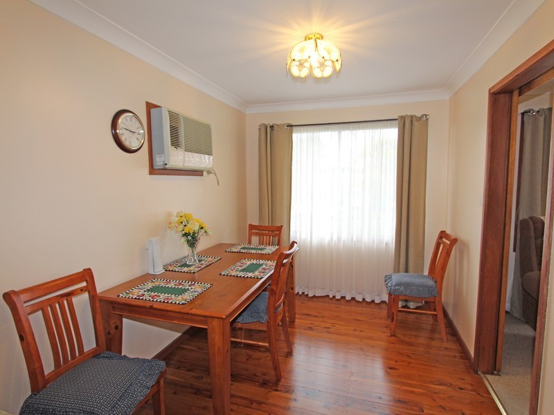 15 Balmoral Avenue, Cessnock NSW 2325