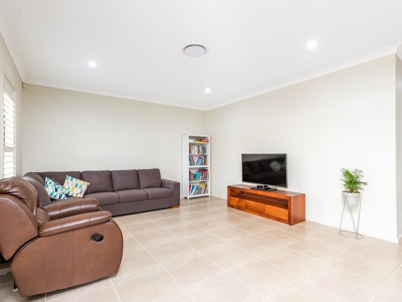 8 Hoban Road (Huntlee), North Rothbury NSW 2335