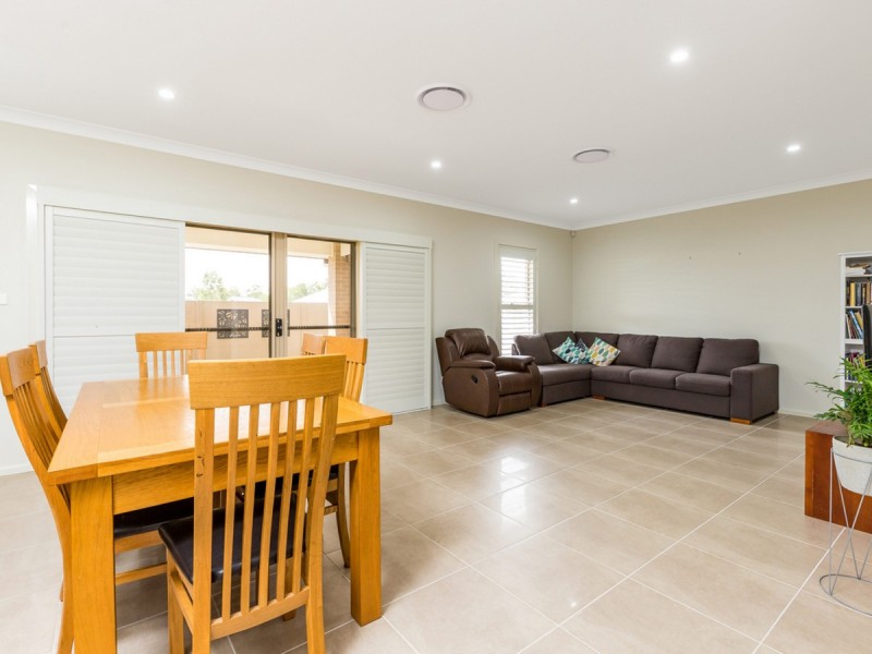 8 Hoban Road (Huntlee), North Rothbury NSW 2335