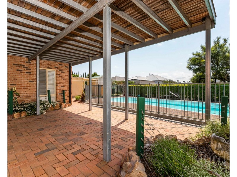 62 Queen Street, Singleton NSW 2330