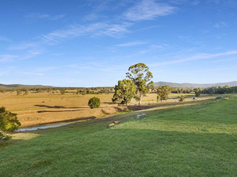 367 Averys Lane, Buchanan NSW 2323