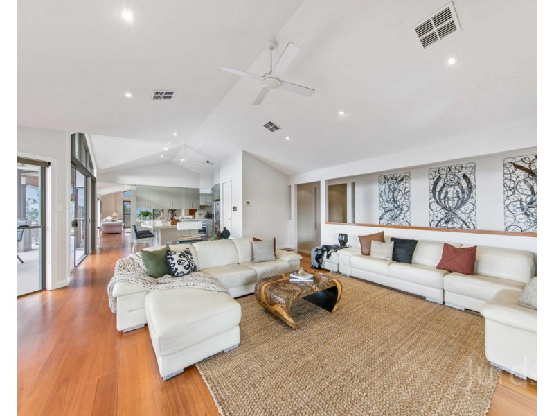 6 Keelendi Road, Bellbird Heights NSW 2325