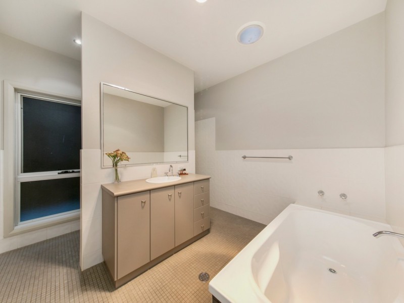 9 McKensey Street, Nulkaba NSW 2325