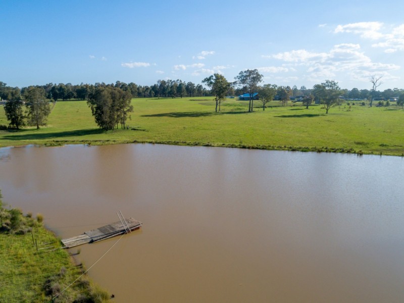 76 James Lane, Bishops Bridge NSW 2326