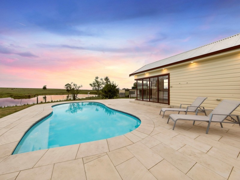 131 Quarry Road, Farley NSW 2320