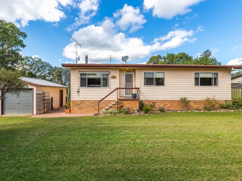 12 Adair Street, Broke NSW 2330