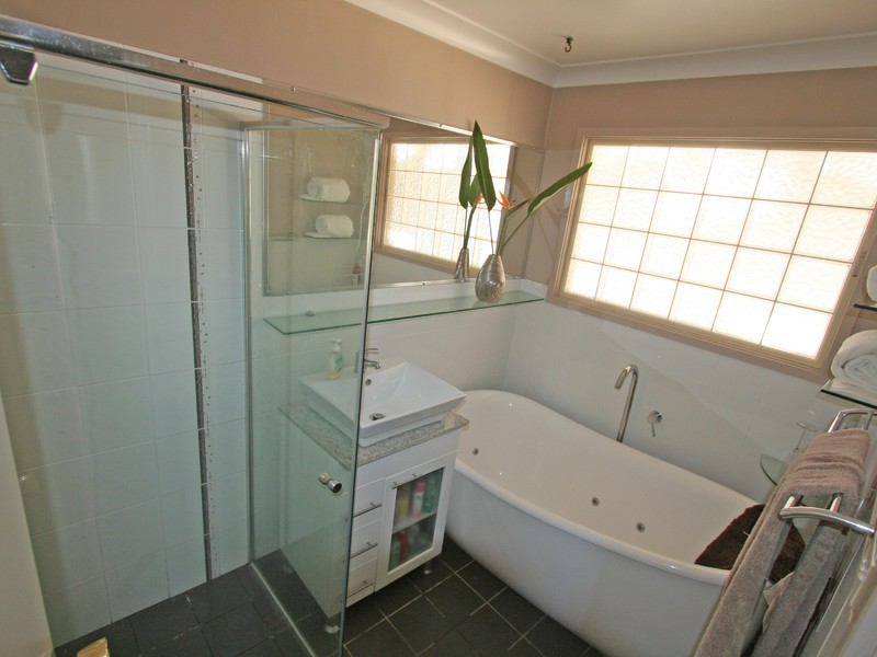 27 Lee-Ann Crescent, Cessnock NSW 2325