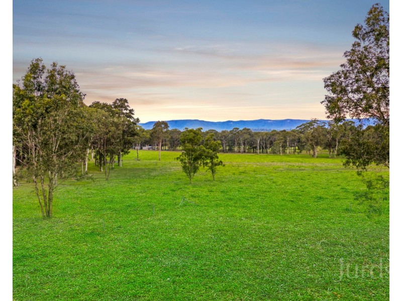 161 Coney Creek Lane, Quorrobolong NSW 2325
