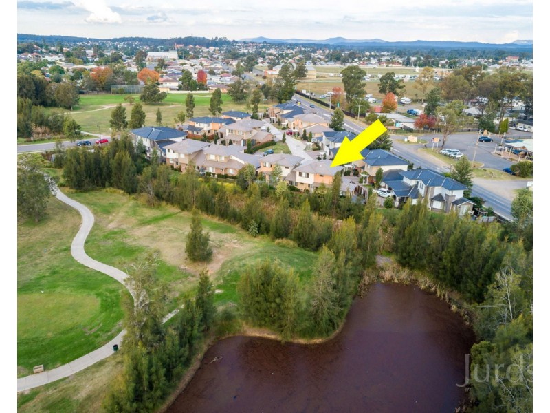 10/5 Stonebridge Drive, Cessnock NSW 2325