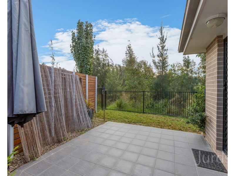 10/5 Stonebridge Drive, Cessnock NSW 2325