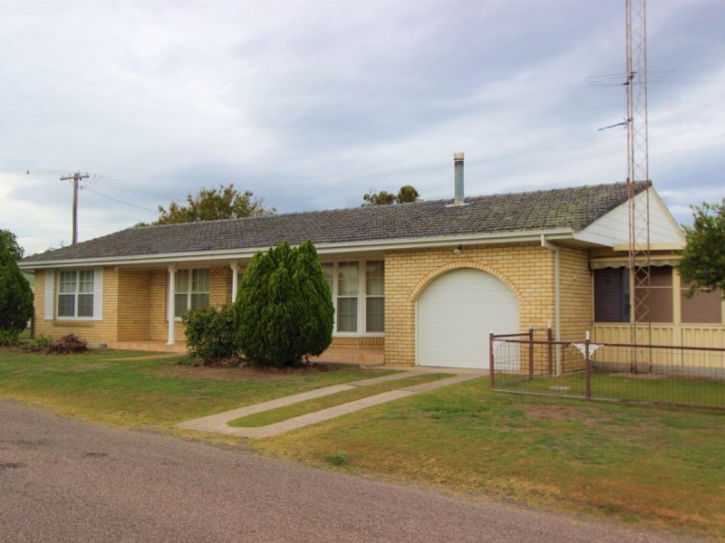 17 Elizabeth Street, Cessnock NSW 2325