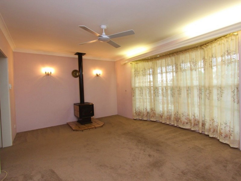 17 Elizabeth Street, Cessnock NSW 2325