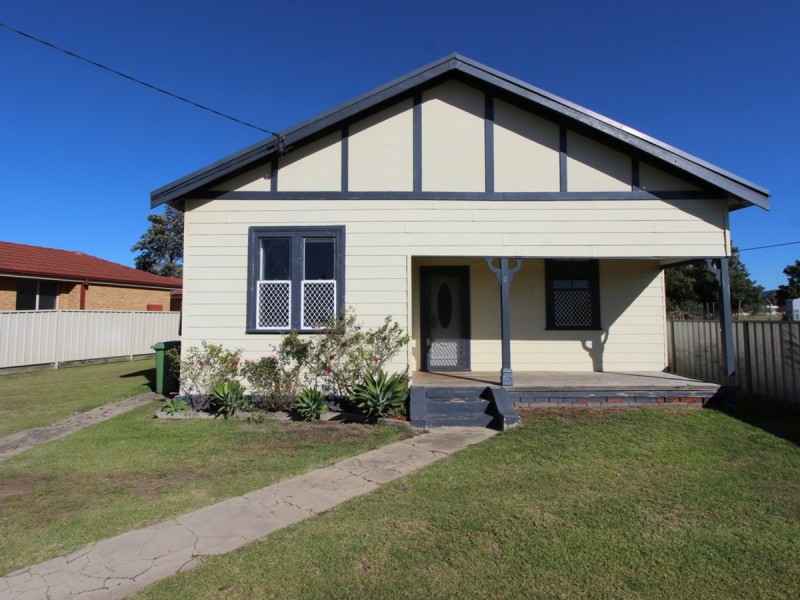 2 Sports Avenue, Cessnock NSW 2325