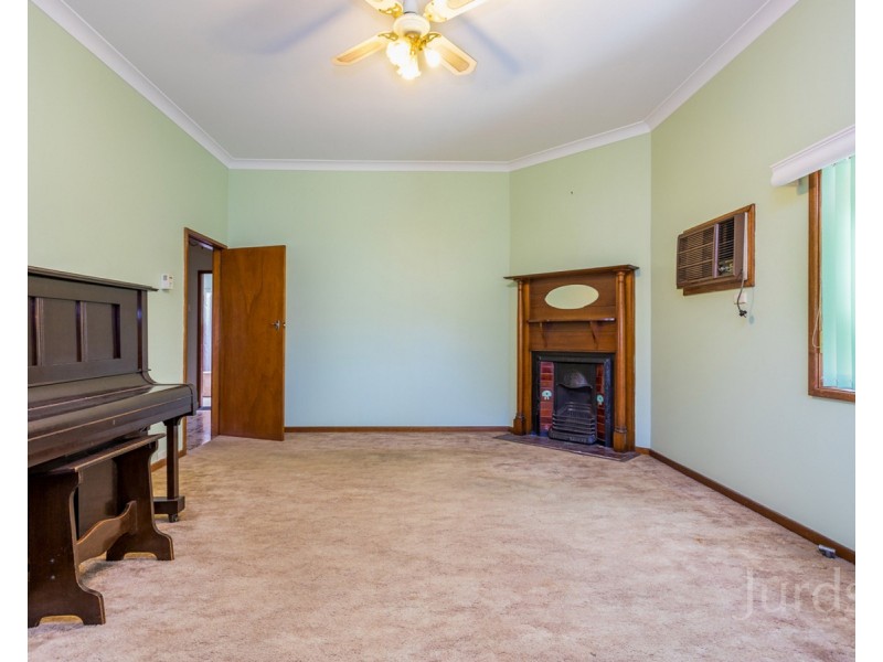 50 Anzac Avenue, Cessnock NSW 2325