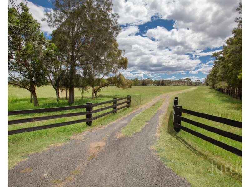 113 Pywells Road, Luskintyre NSW 2321