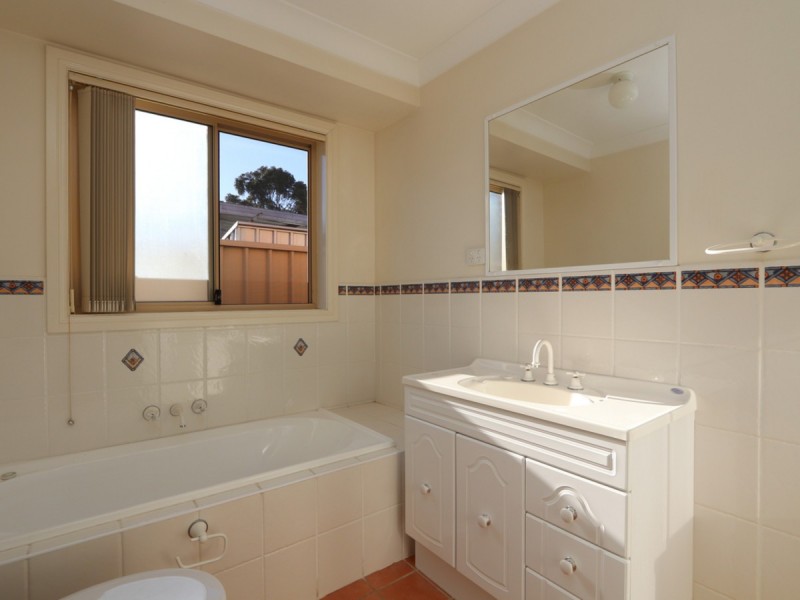 2/28 William Street, Cessnock NSW 2325