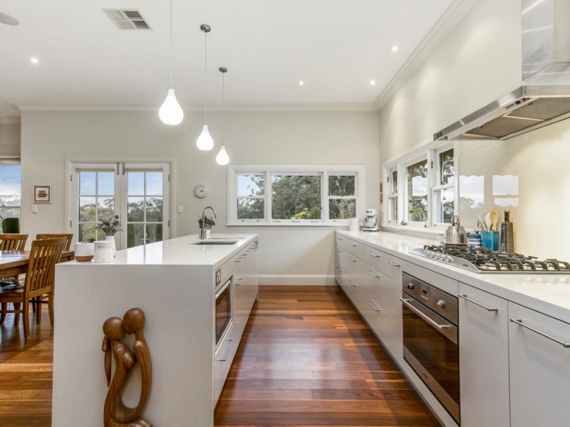 42 Londons Road, Lovedale NSW 2325