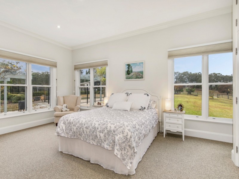 42 Londons Road, Lovedale NSW 2325