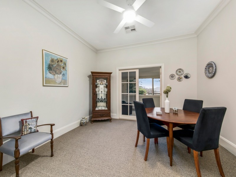 42 Londons Road, Lovedale NSW 2325