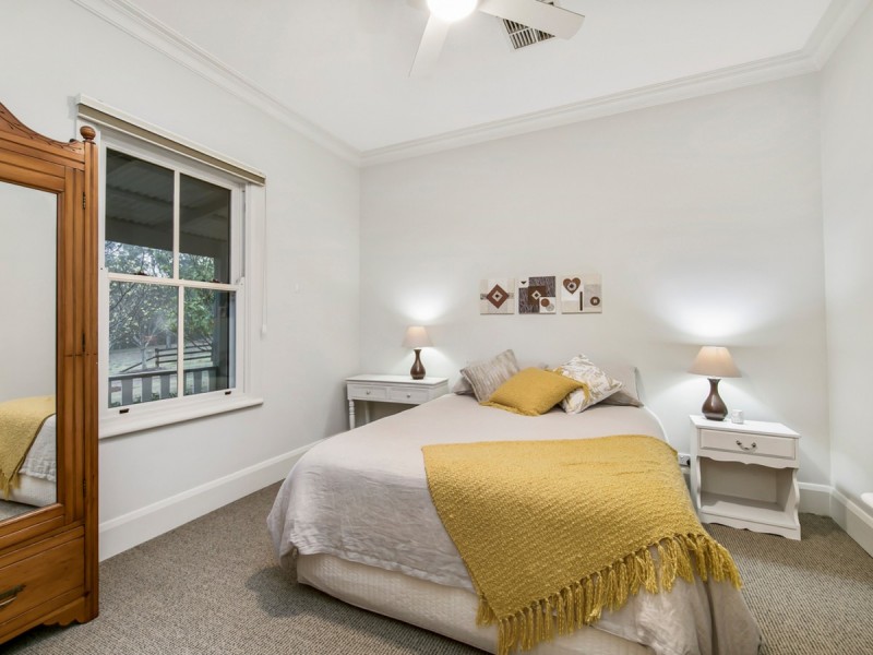 42 Londons Road, Lovedale NSW 2325