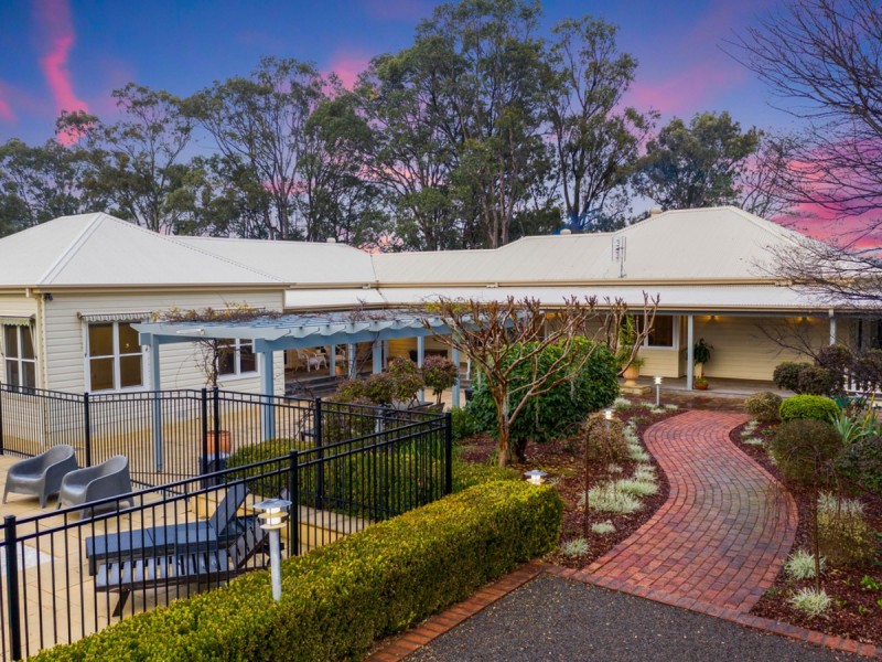 42 Londons Road, Lovedale NSW 2325
