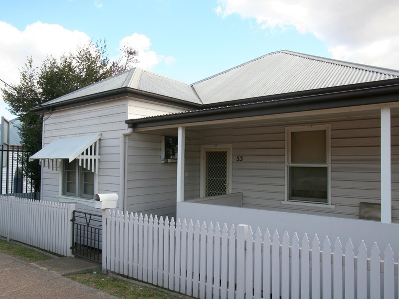 2/53 Cumberland St, Cessnock NSW 2325