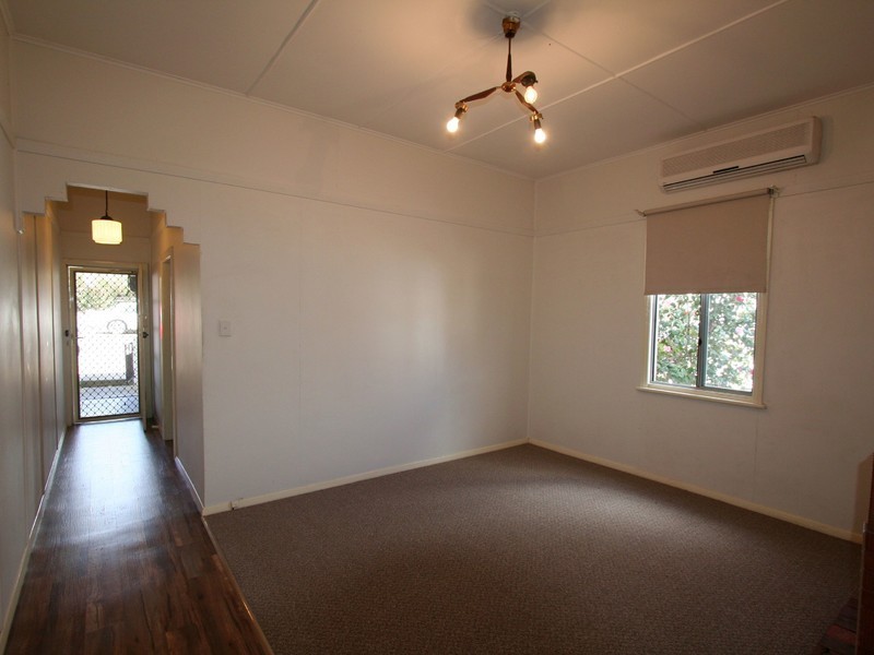 2/53 Cumberland St, Cessnock NSW 2325