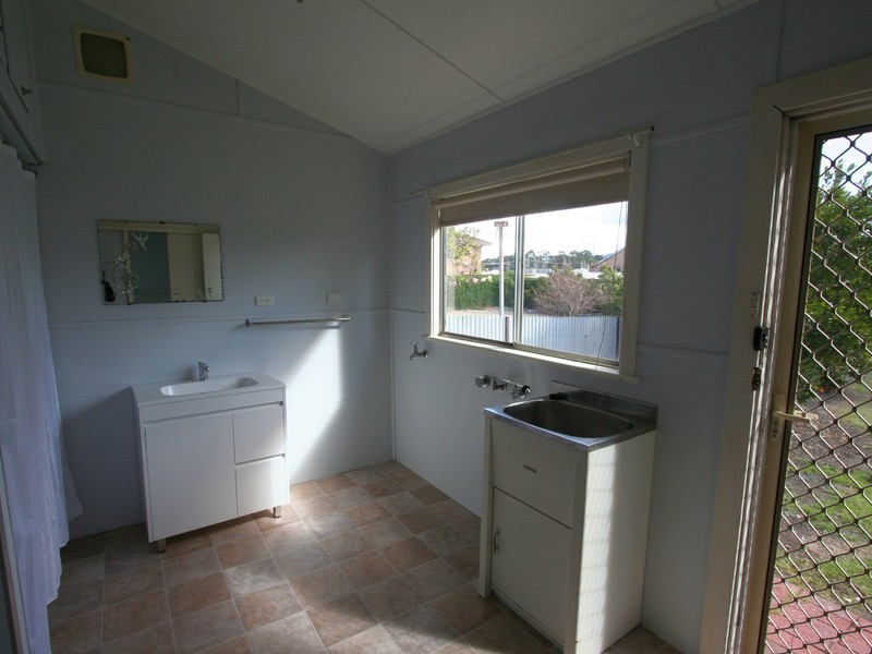 2/53 Cumberland St, Cessnock NSW 2325