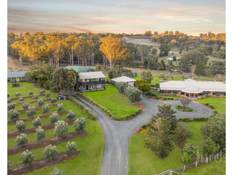 84 Wilderness Road, Lovedale NSW 2325