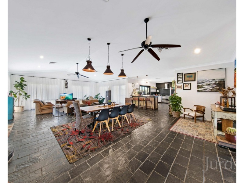 84 Wilderness Road, Lovedale NSW 2325