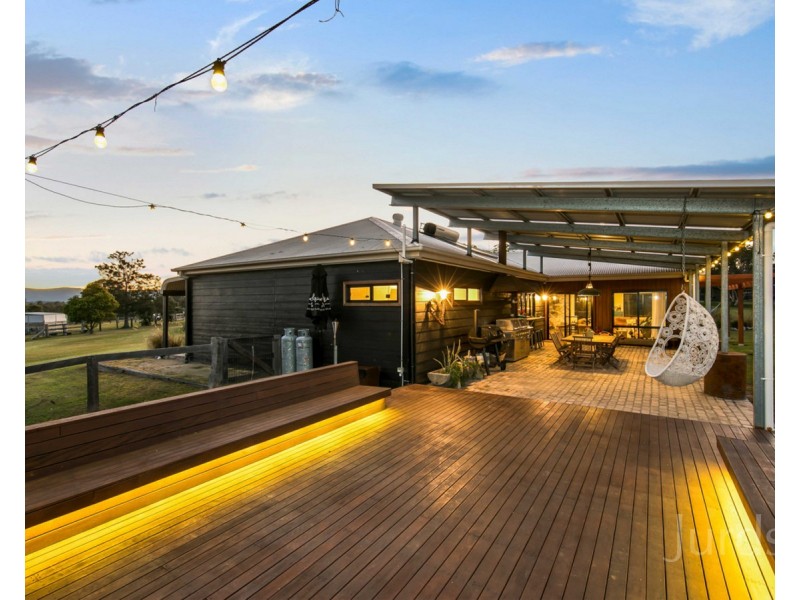 84 Wilderness Road, Lovedale NSW 2325