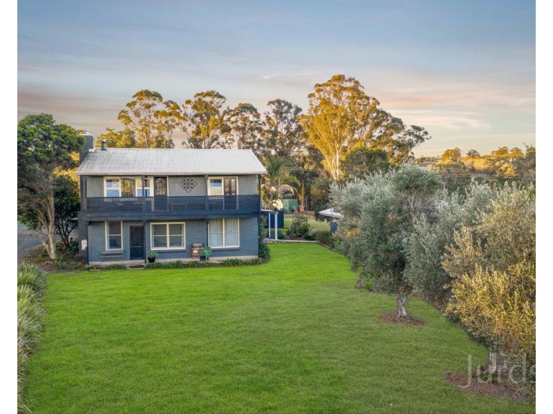 84 Wilderness Road, Lovedale NSW 2325