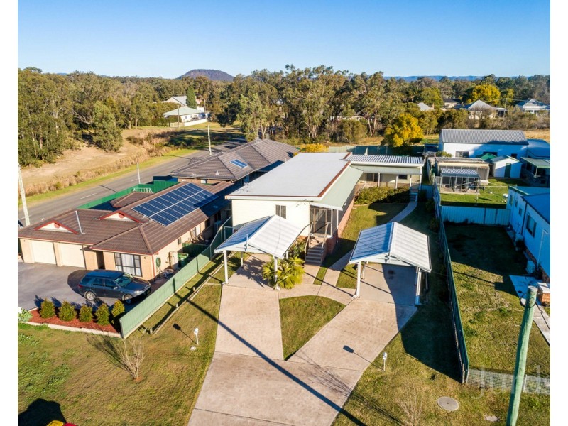 4 Maitland Street, Abermain NSW 2326