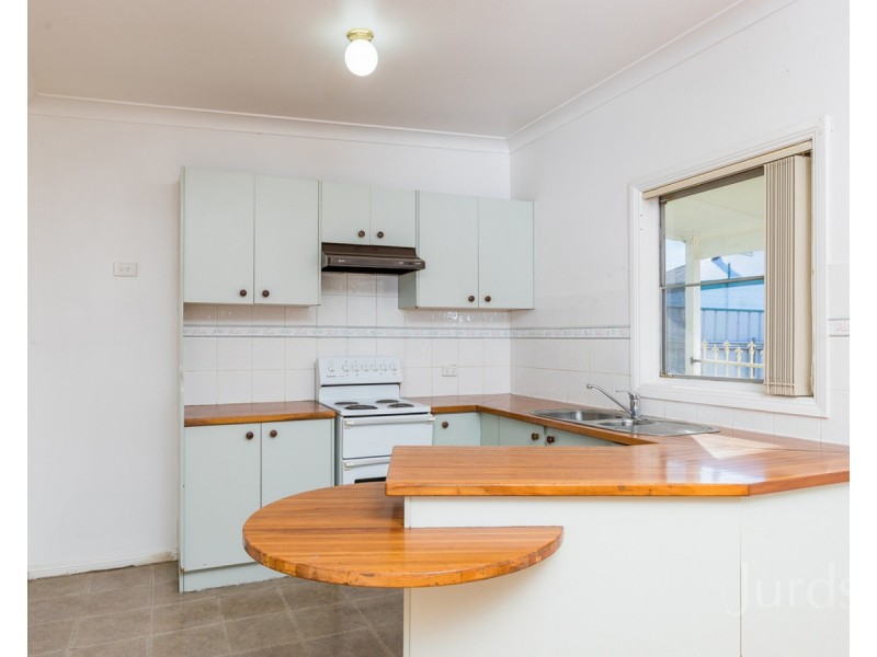 4 Maitland Street, Abermain NSW 2326