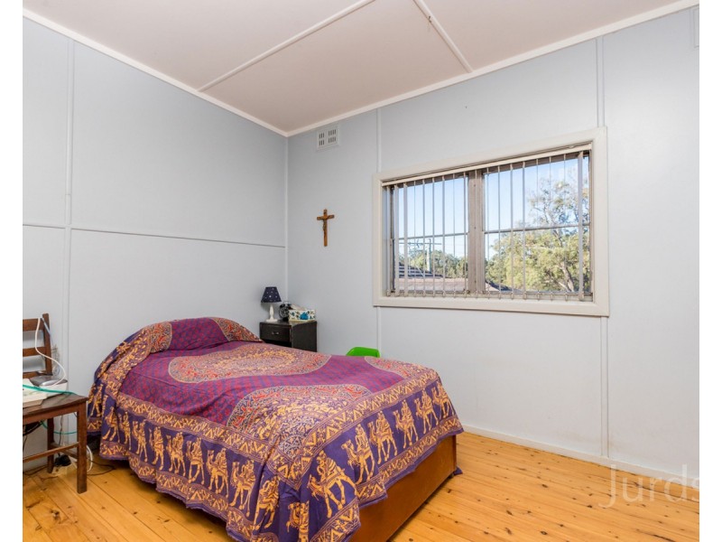 4 Maitland Street, Abermain NSW 2326