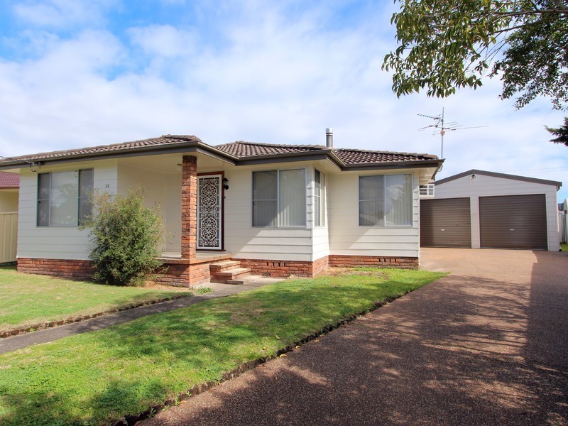 11 Balmoral Avenue, Cessnock NSW 2325